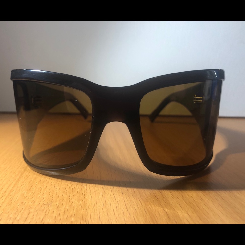 Bottega Veneta Wrap Around Sunglasses!